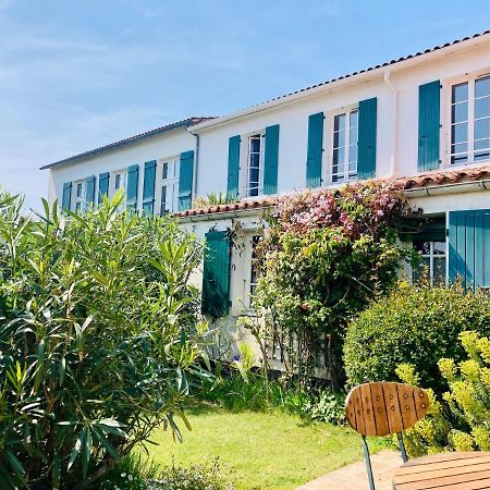 Le Chat Botte Saint-Clement-des-Baleines Bagian luar foto